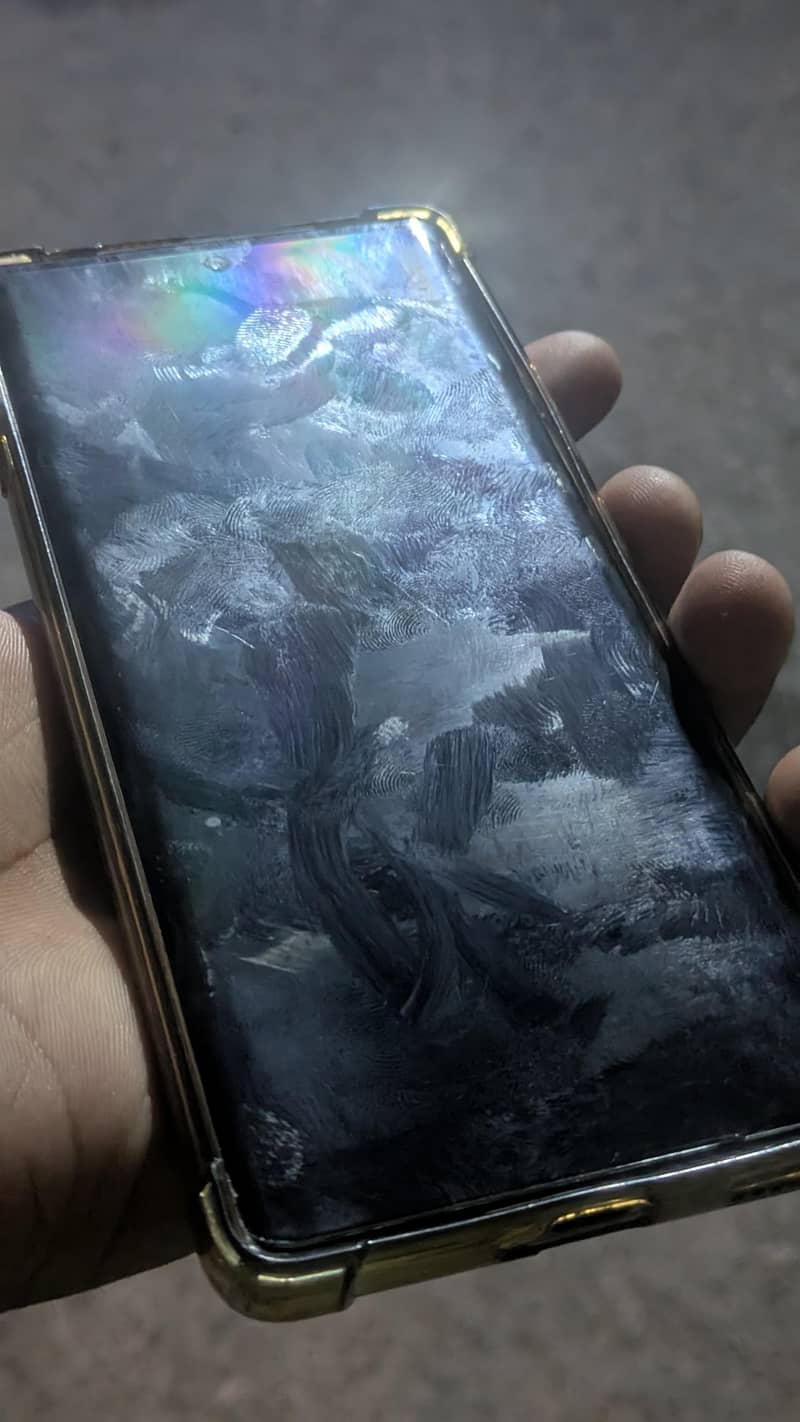 Tecno CAMON 40 Pro 1