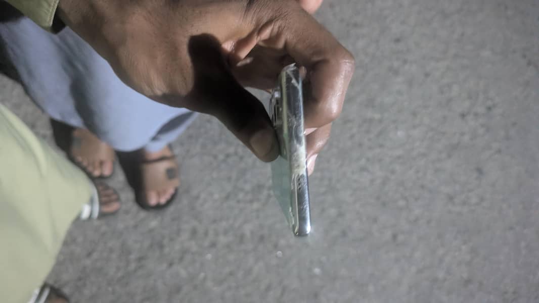 Tecno CAMON 40 Pro 4