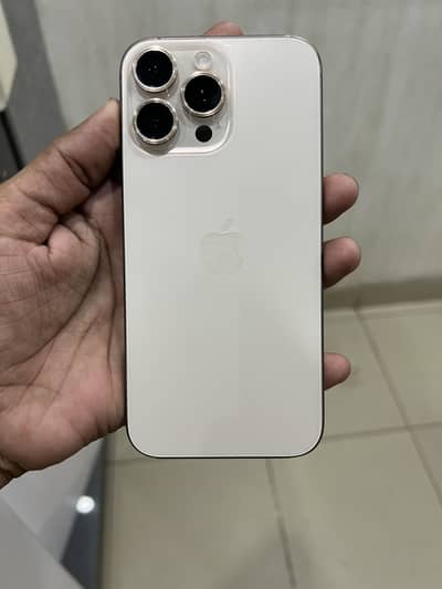 Apple iPhone 16 Pro Max