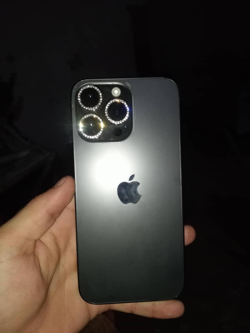 Apple iPhone 14 Pro Max 0
