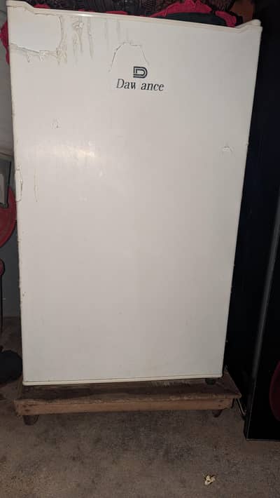 Dawlance mini  fridge Refrigerator