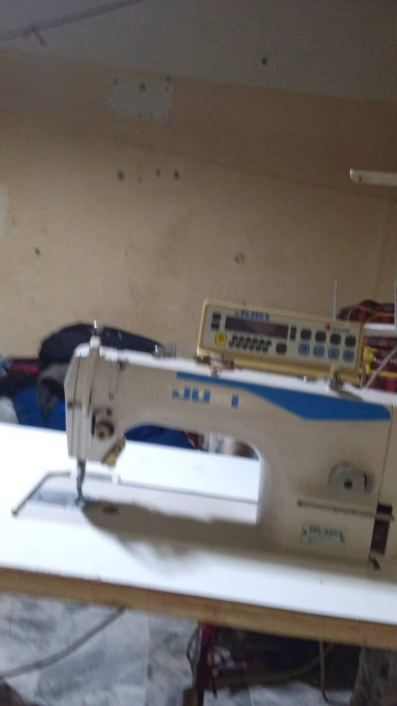 JUKI SEWING MACHINE 0