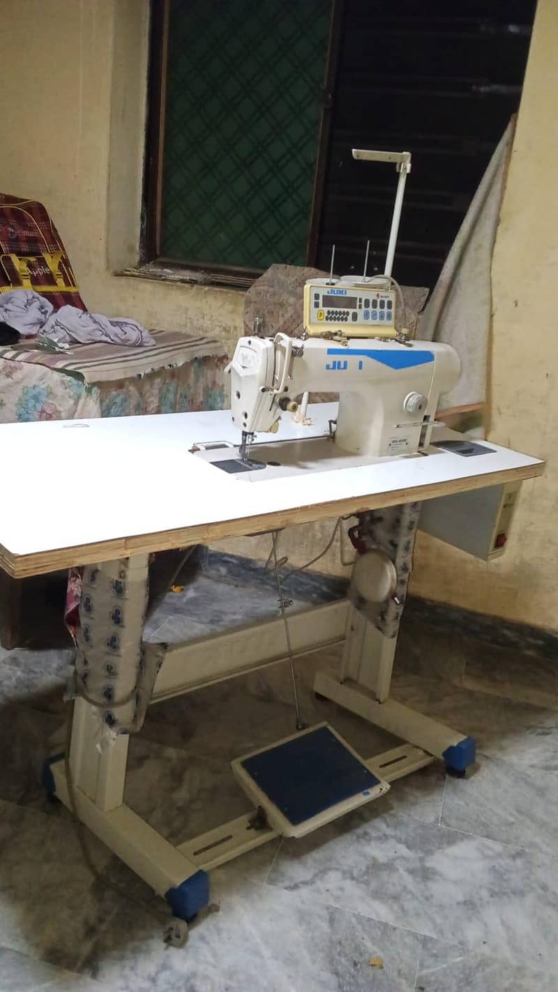 JUKI SEWING MACHINE 1
