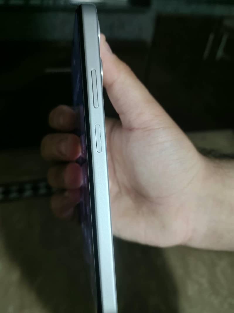 OPPO A6c 1