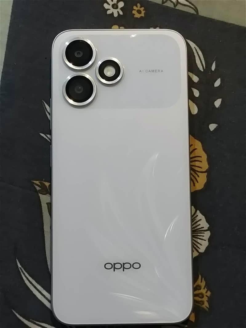 OPPO A6c 3