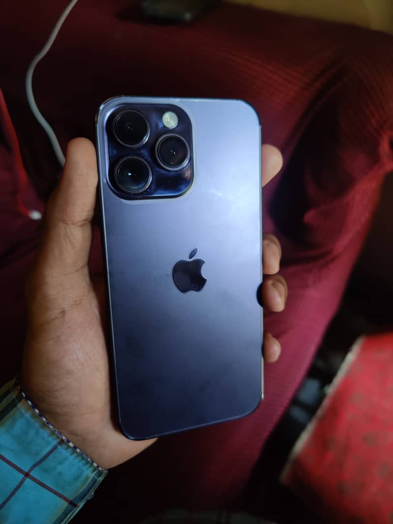 Apple iPhone 14 Pro Max 6