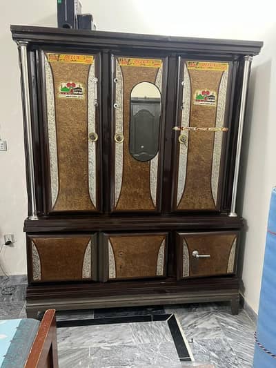 Iron Almari / Wardrobe – Urgent Sale