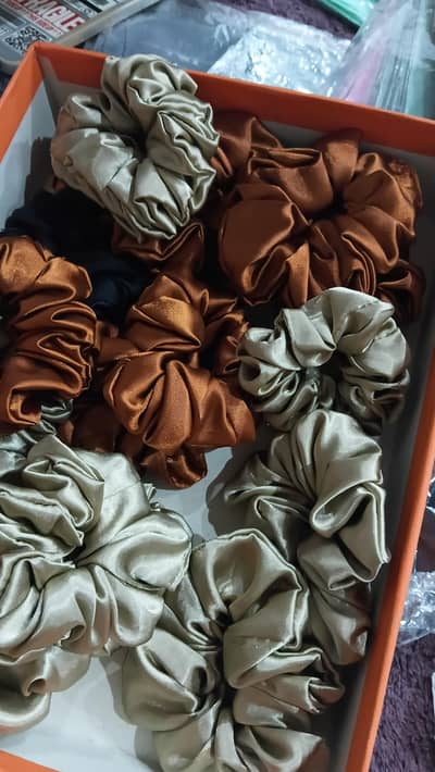 scrunchies poni