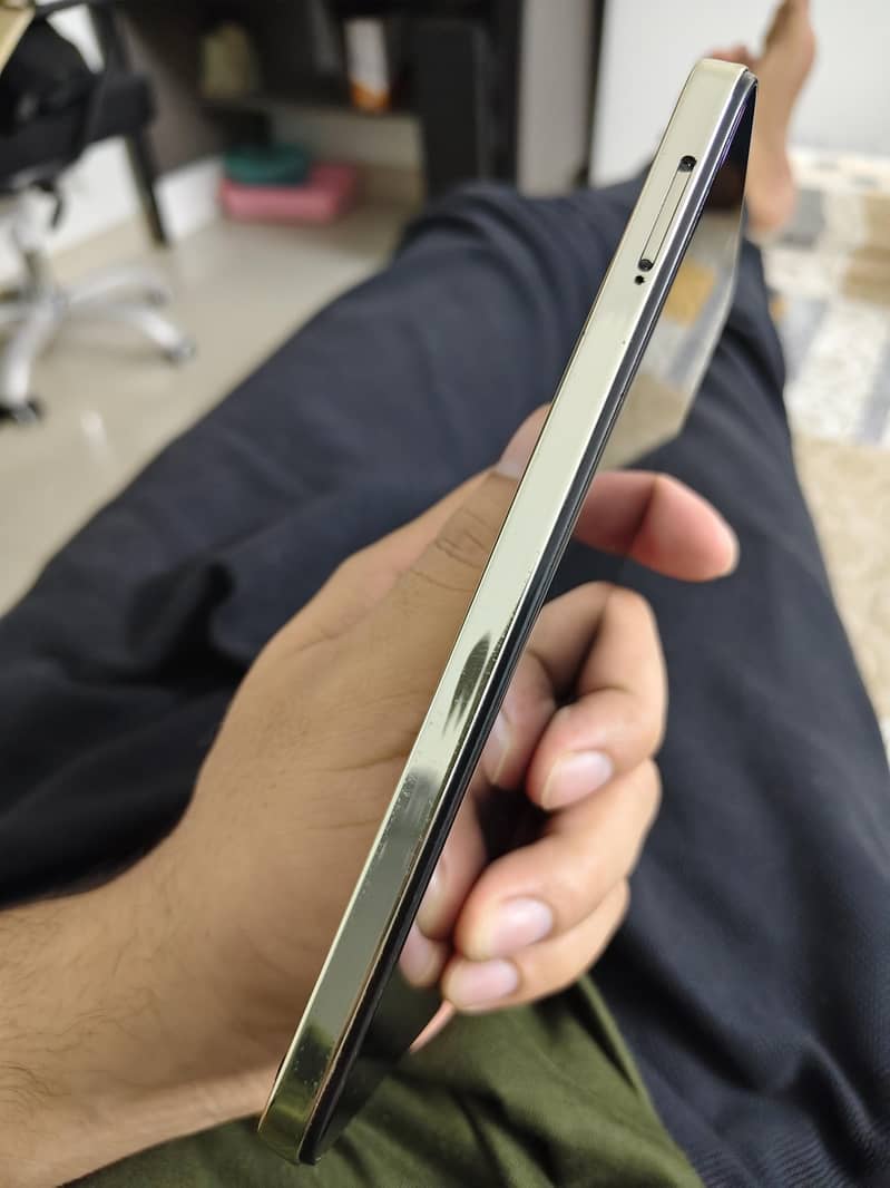Tecno Spark 20 4