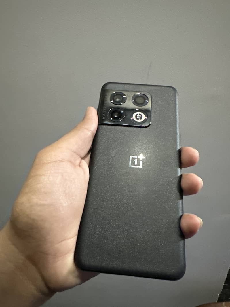 One Plus 10 Pro 0