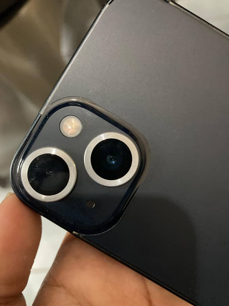 Apple iPhone 13 5