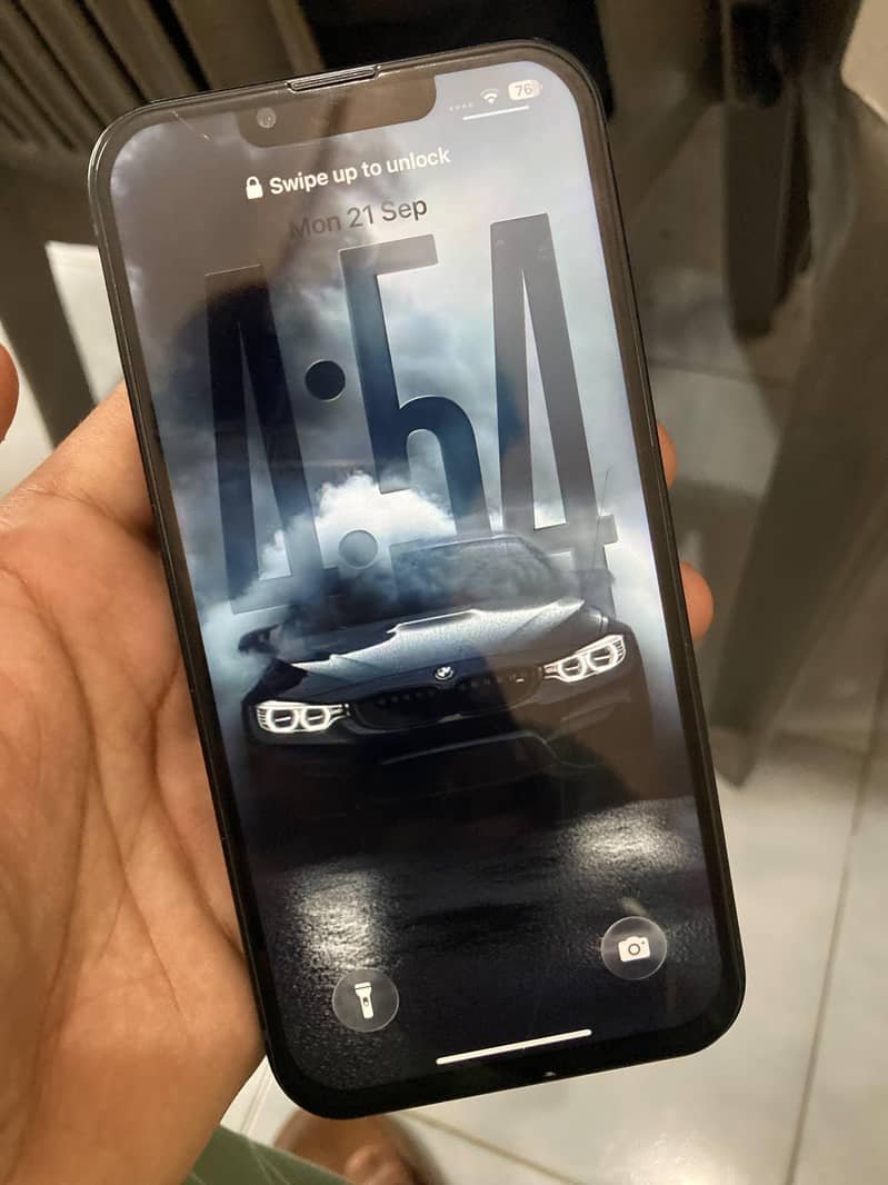 Apple iPhone 13 6