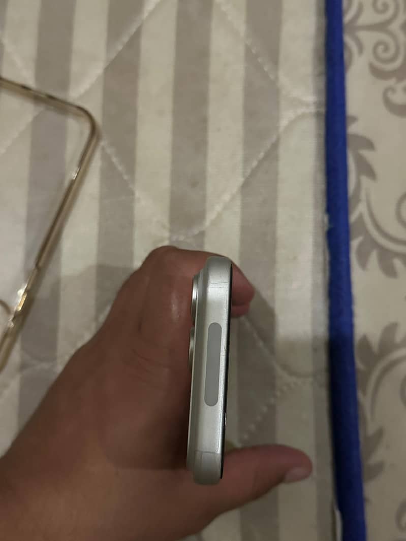 Apple iPhone 17 Pro Max 1