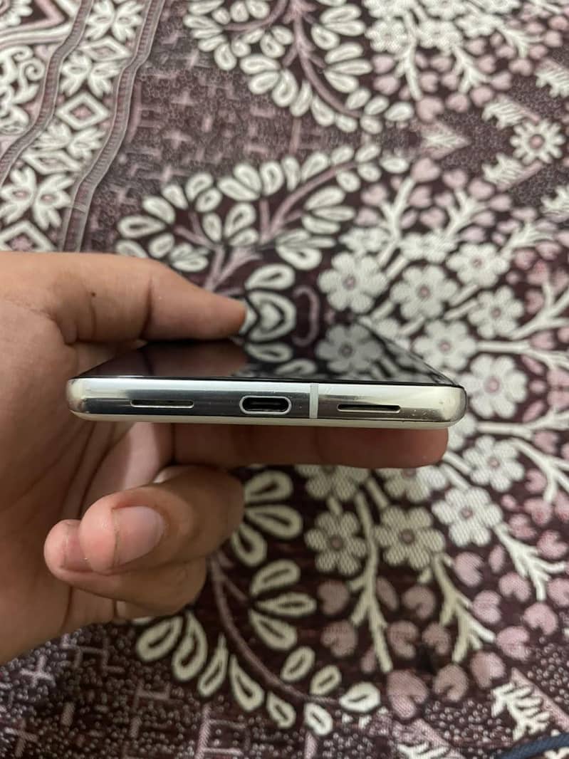 Google Pixel 7 Pro 2