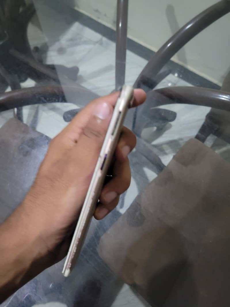 OPPO A83 4