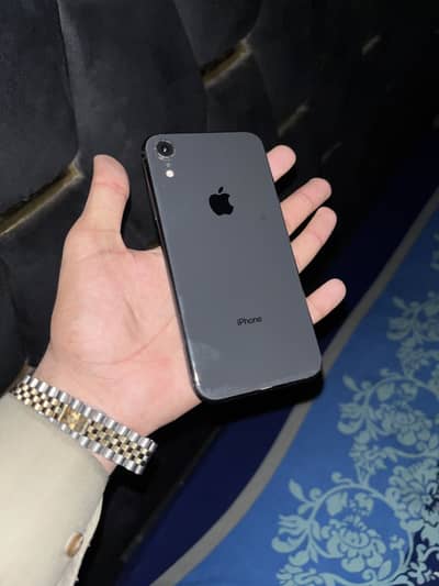 Apple iPhone XR