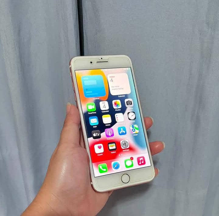 Apple iPhone 7 Plus 1