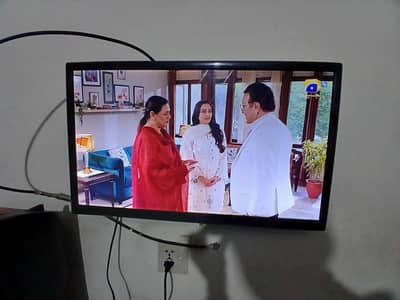 Brand New Box Pack Smart 29 inch led  For Sale