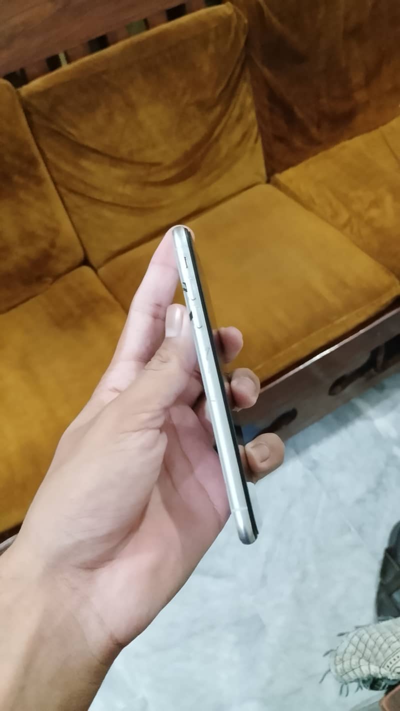 Apple iPhone X 2