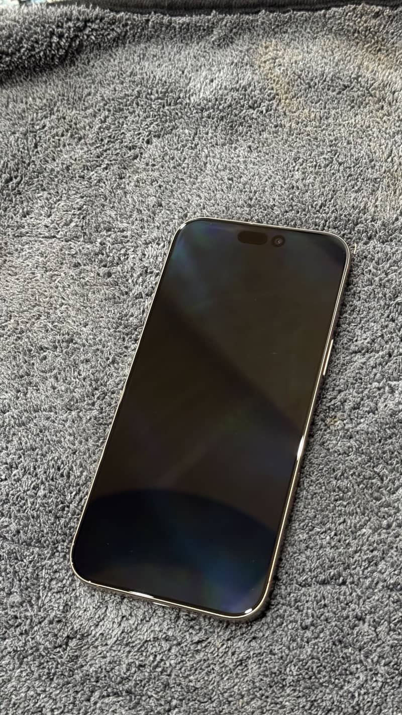Apple iPhone 16 Pro Max 5