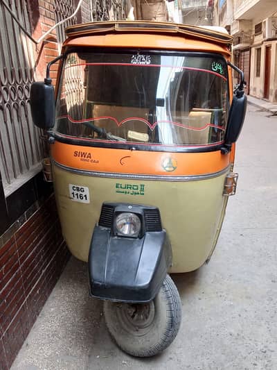 Siwa Euro ll Auto Rickshaw for rent out fall toad lahore