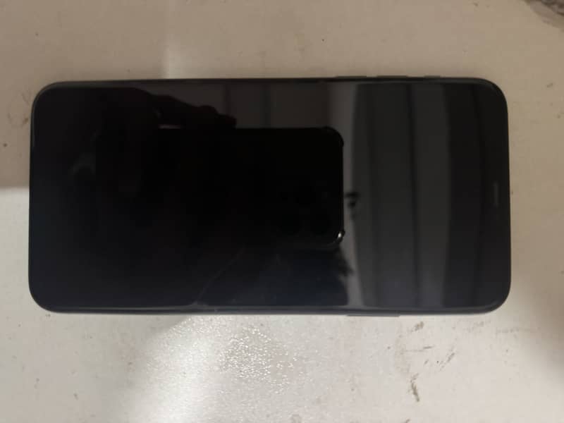 Apple iPhone 11 Pro Max 6