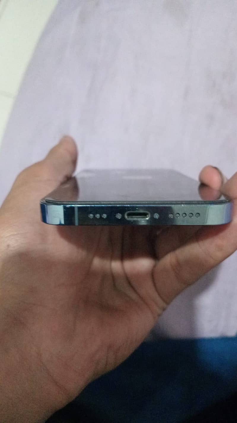 Apple iPhone 13 Pro 3