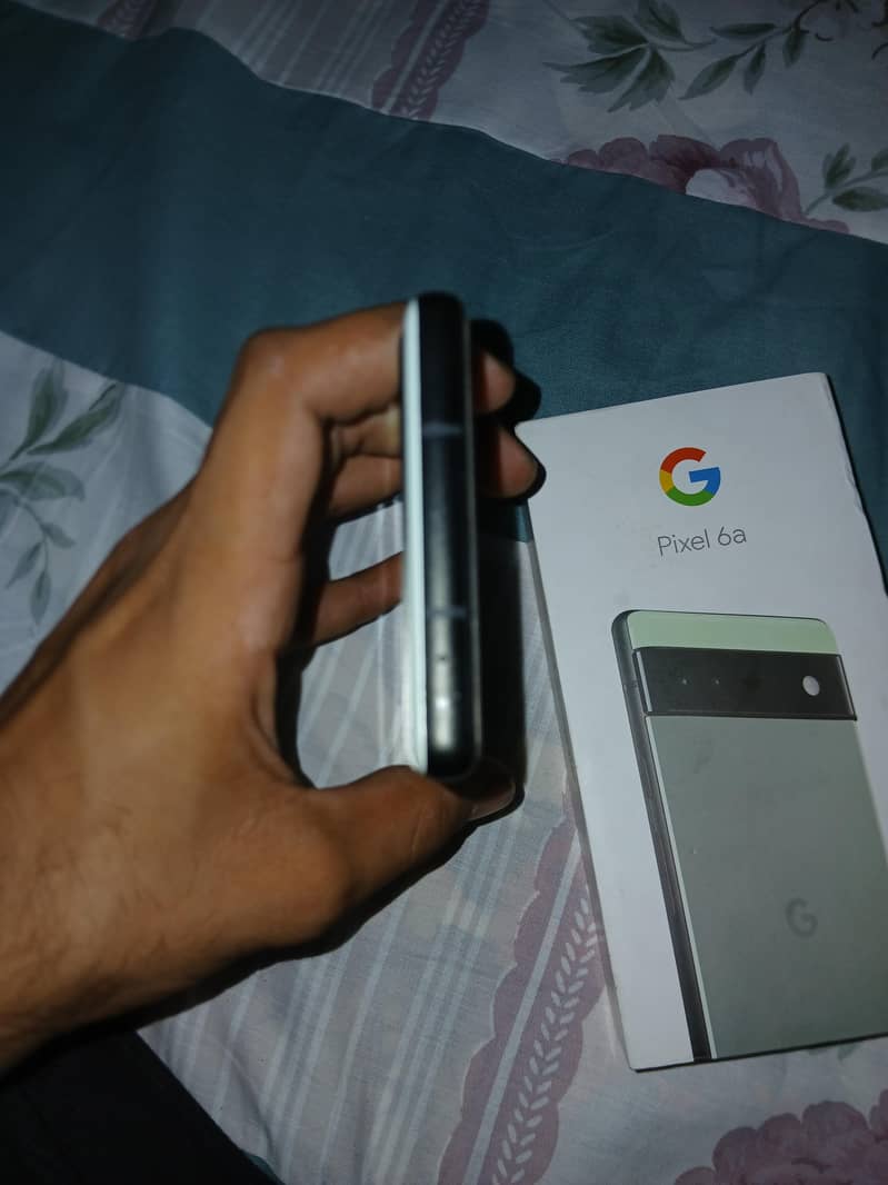 Google Pixel 6a 5