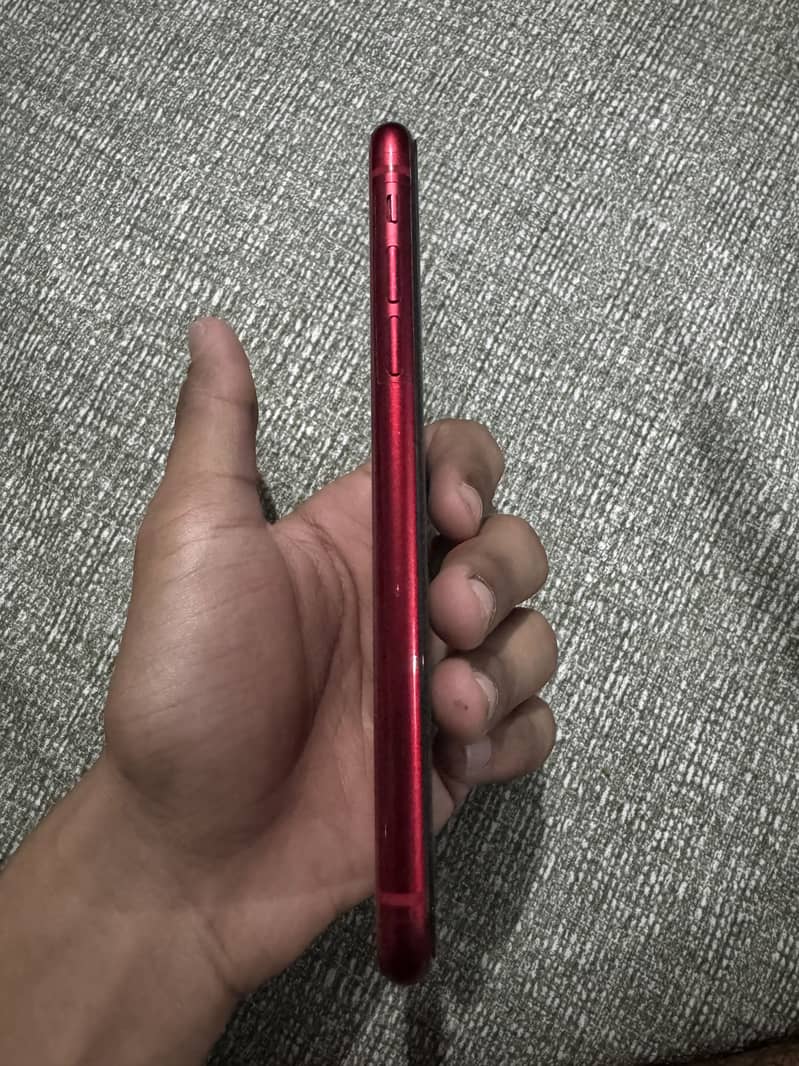 Apple iPhone 11 0