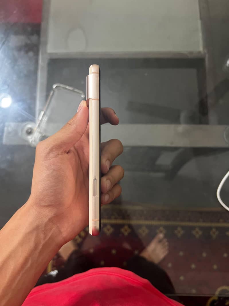 Google Pixel 8 3