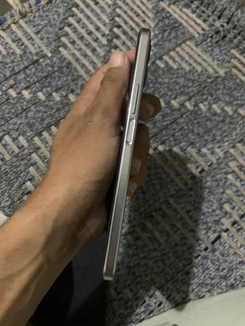 Honor X8 3