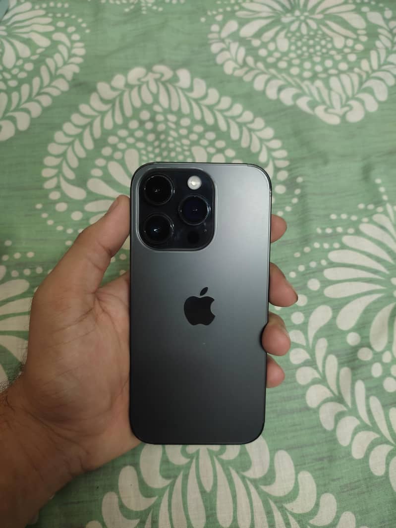 Apple iPhone 14 Pro 0