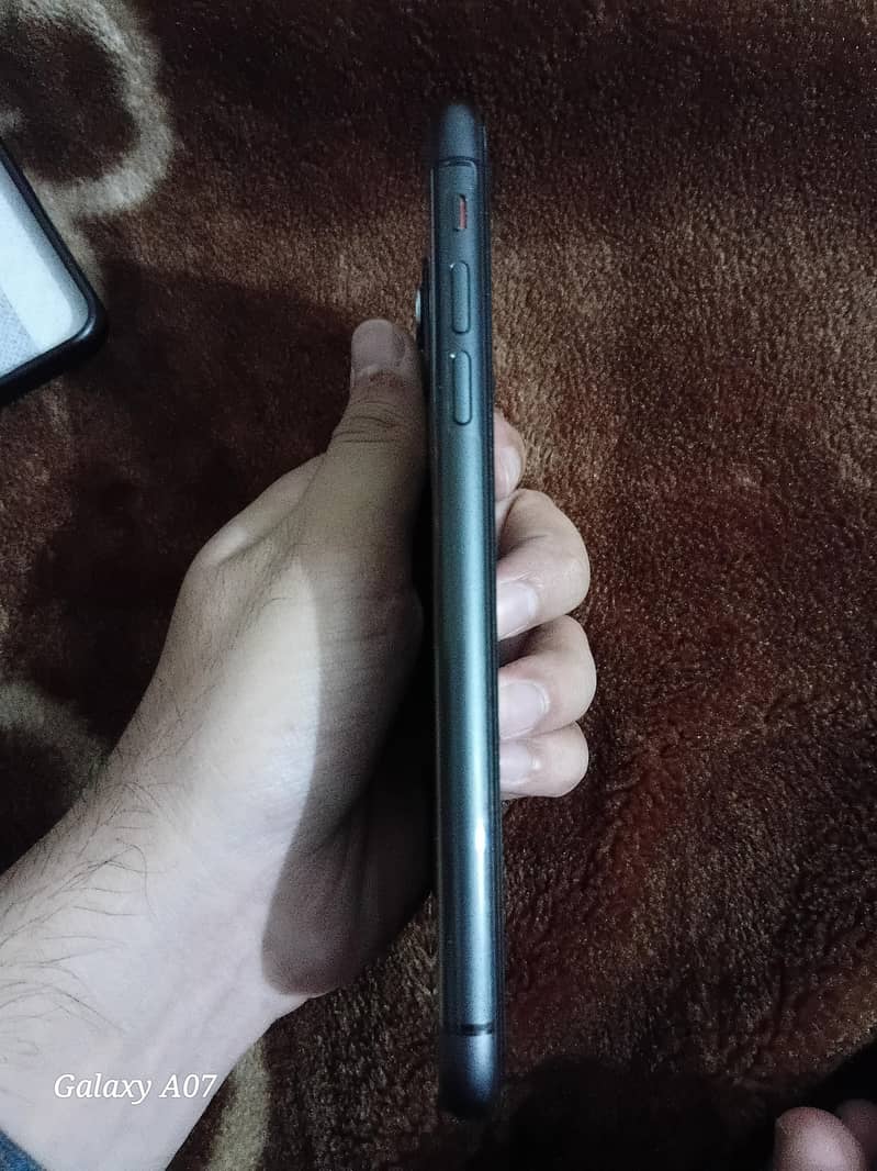 Apple iPhone 11 1