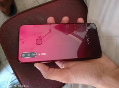 Vivo Y17