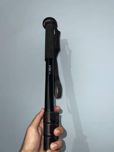ICON 787