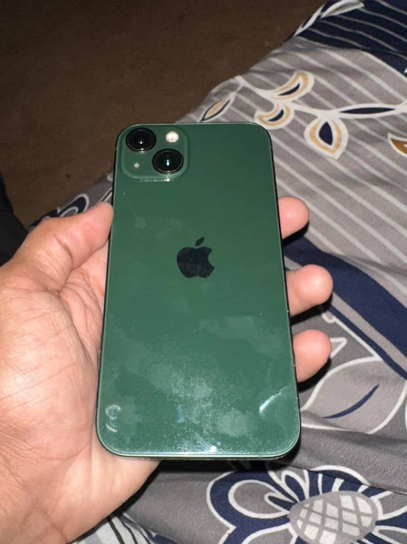 Apple iPhone 13 0