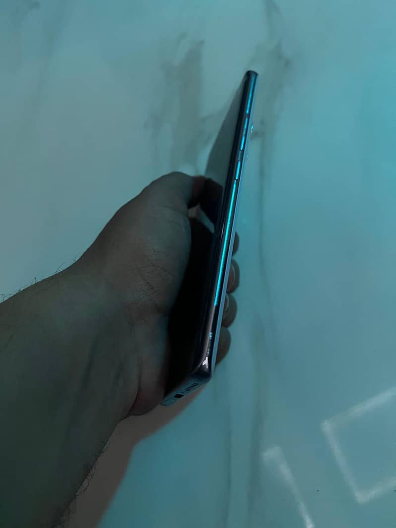Xiaomi Redmi Note 14 Pro 1