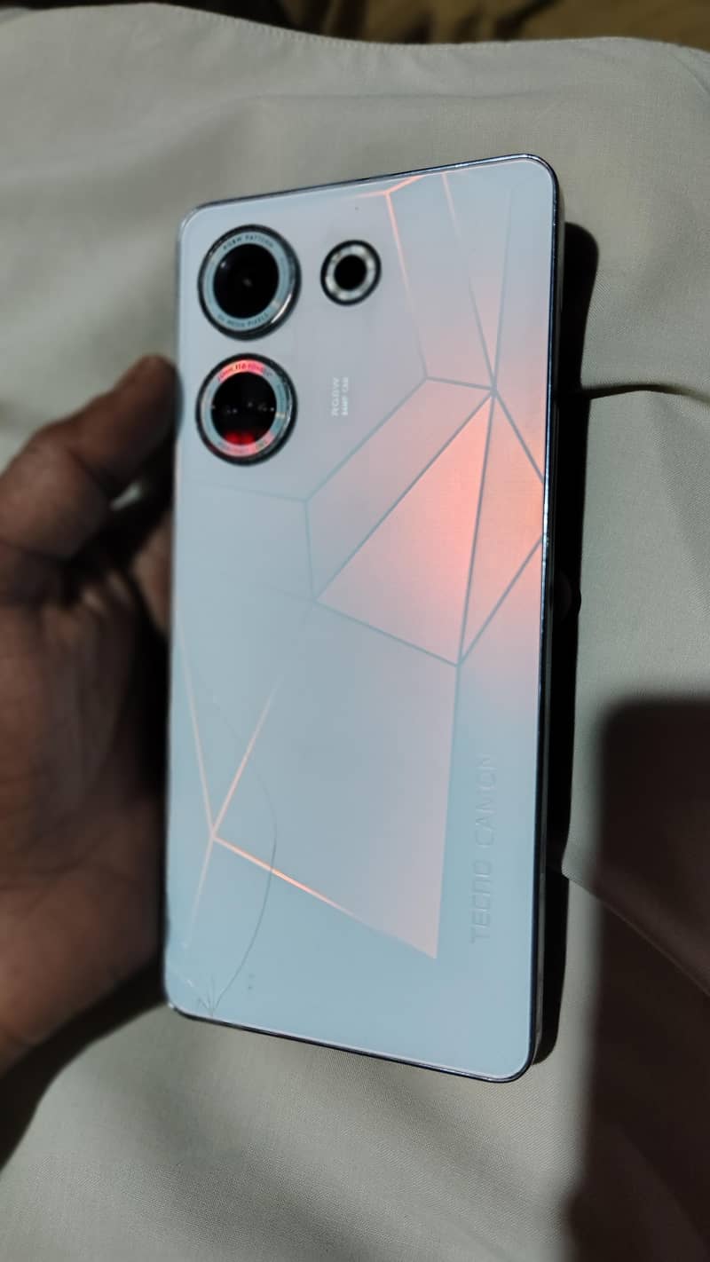 Tecno CAMON 20 1