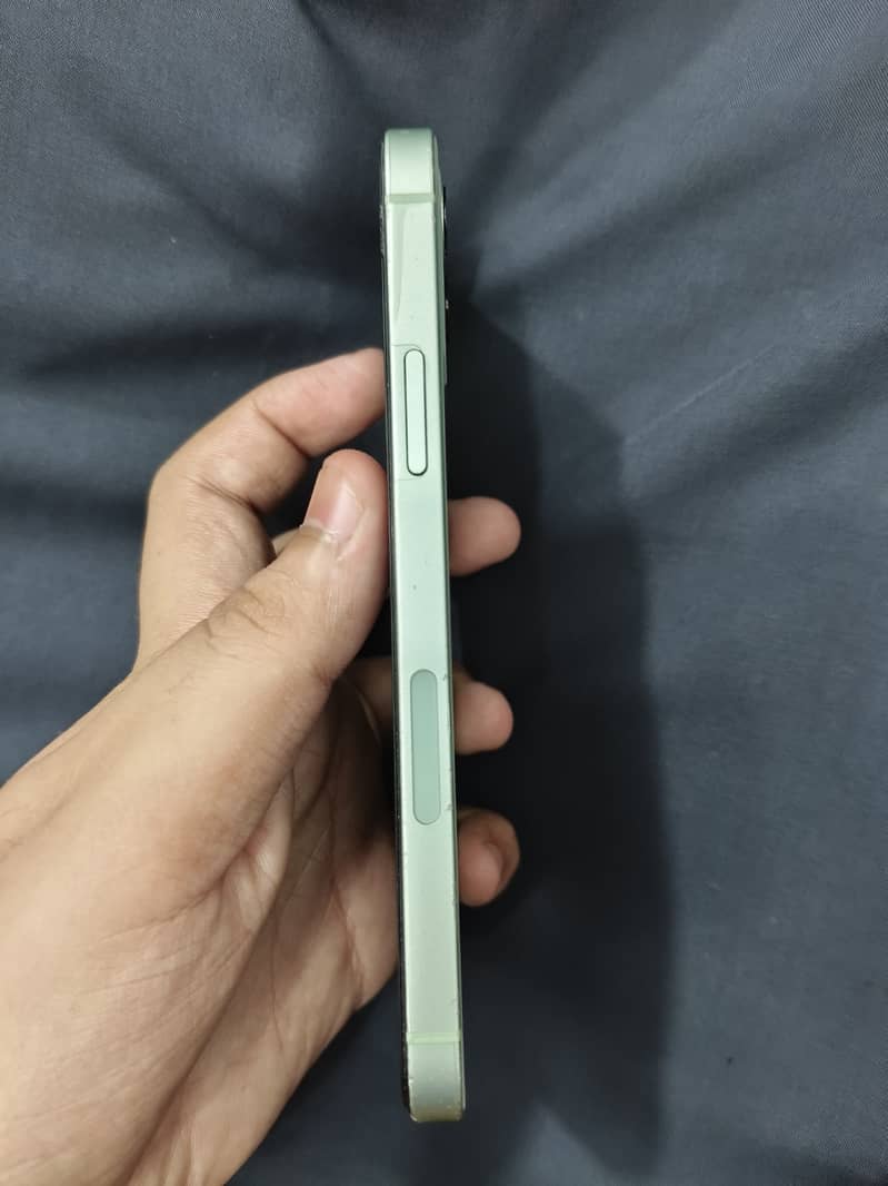 Apple iPhone 12 3