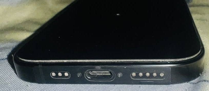 Apple iPhone 16 Pro 5