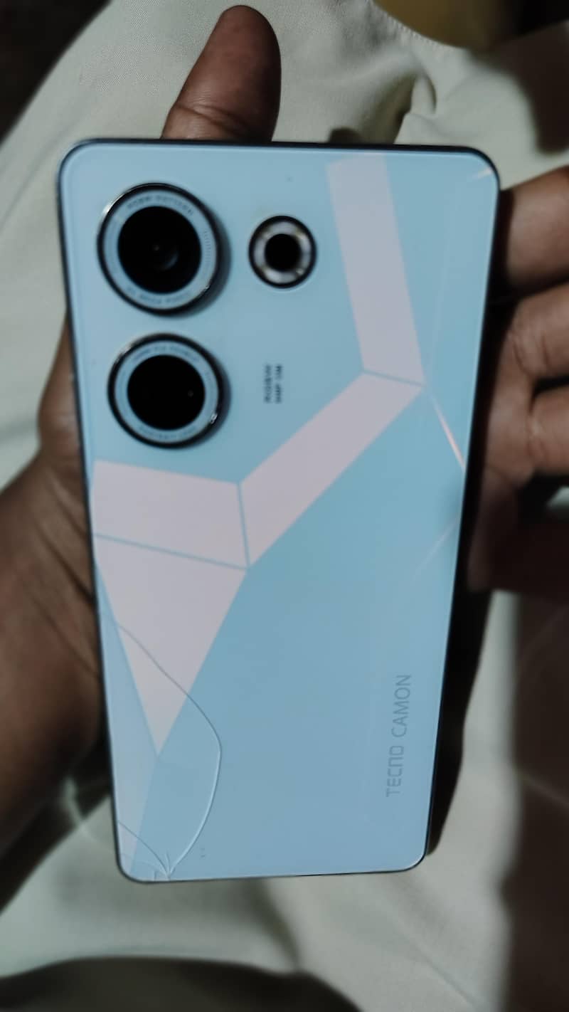 Tecno CAMON 20 0
