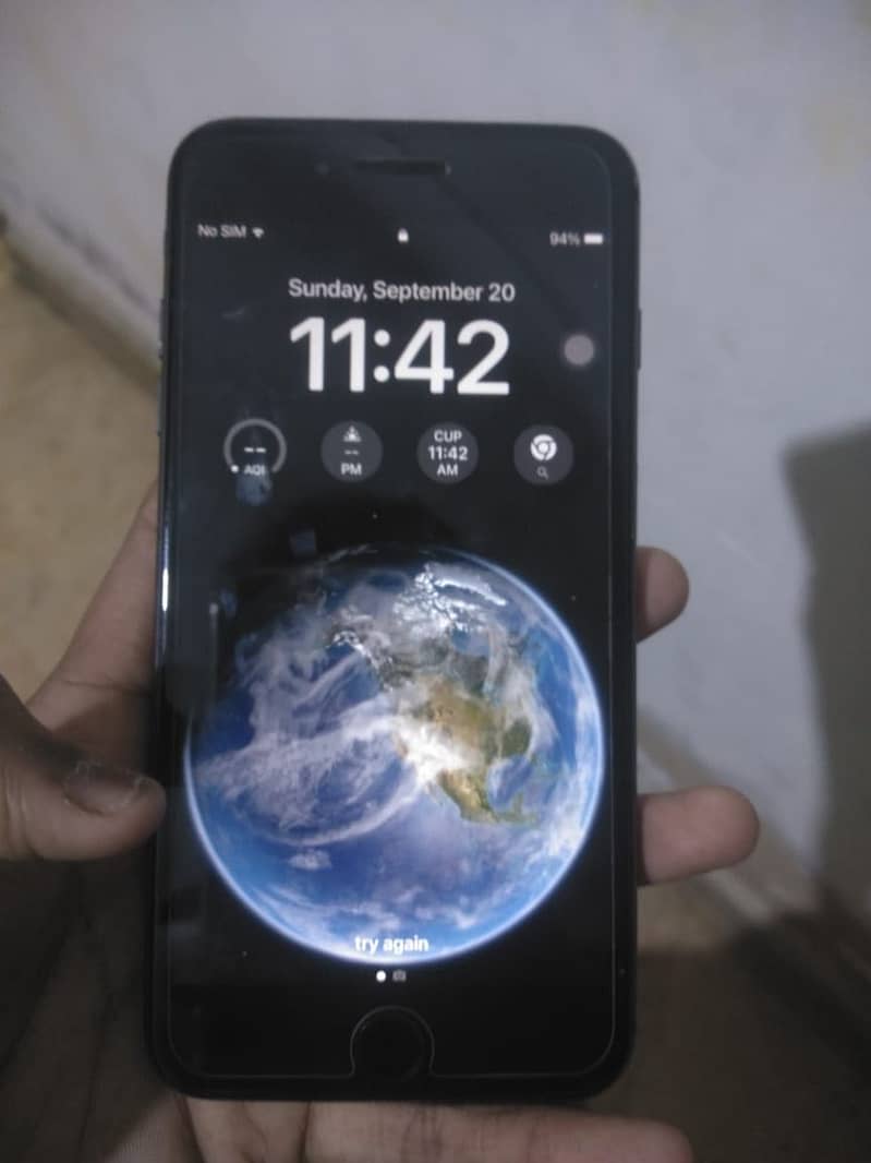 Apple iPhone 8 Plus 1