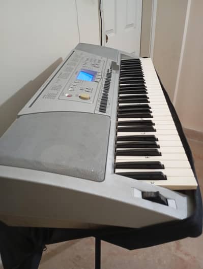 Yamaha & Casio Keyboard