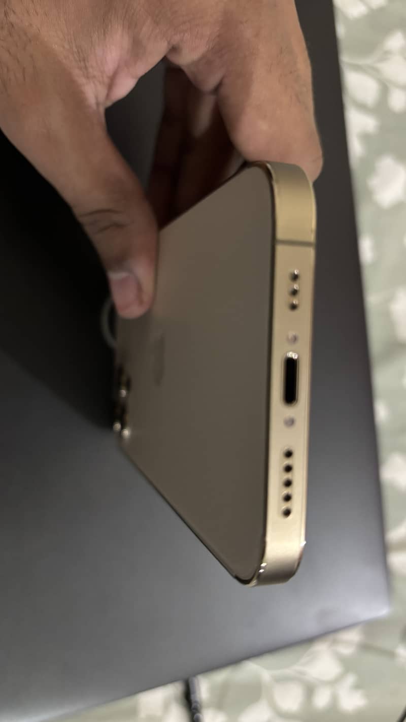 Apple iPhone 12 Pro 4