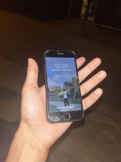 Apple iPhone 7