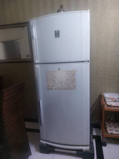 Dawllance full size fridge for sale