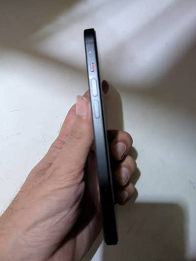 Apple iPhone 15