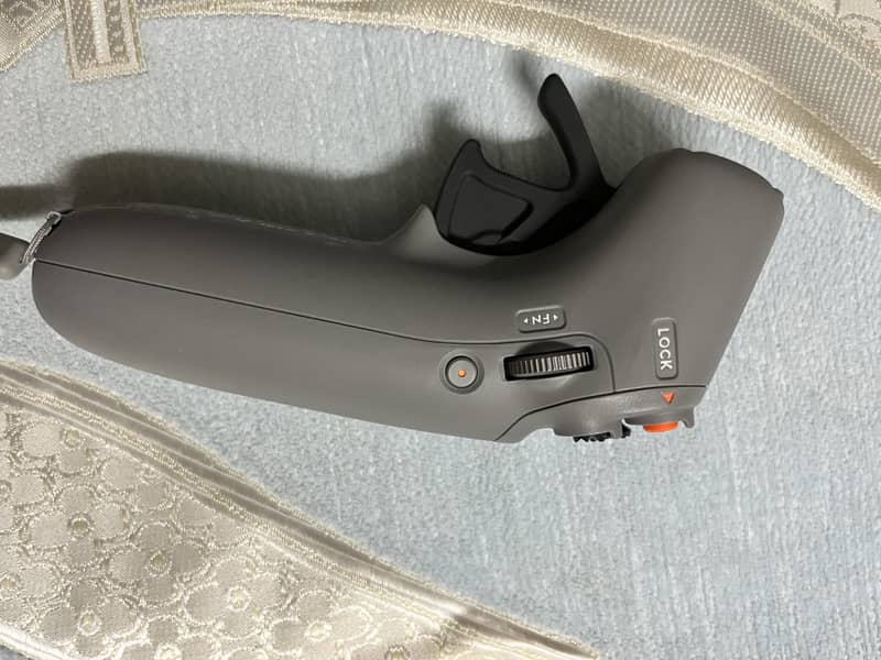 DJI RC Motion 2 Controller 1