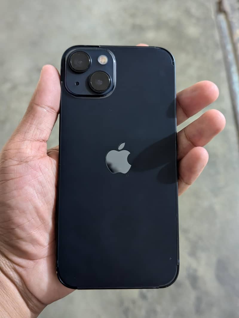 Apple iPhone 13 2