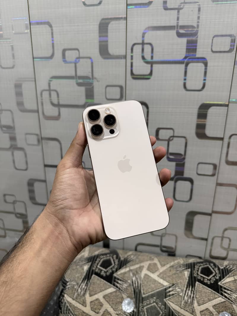 iPhone 16 Pro Max Jv 0